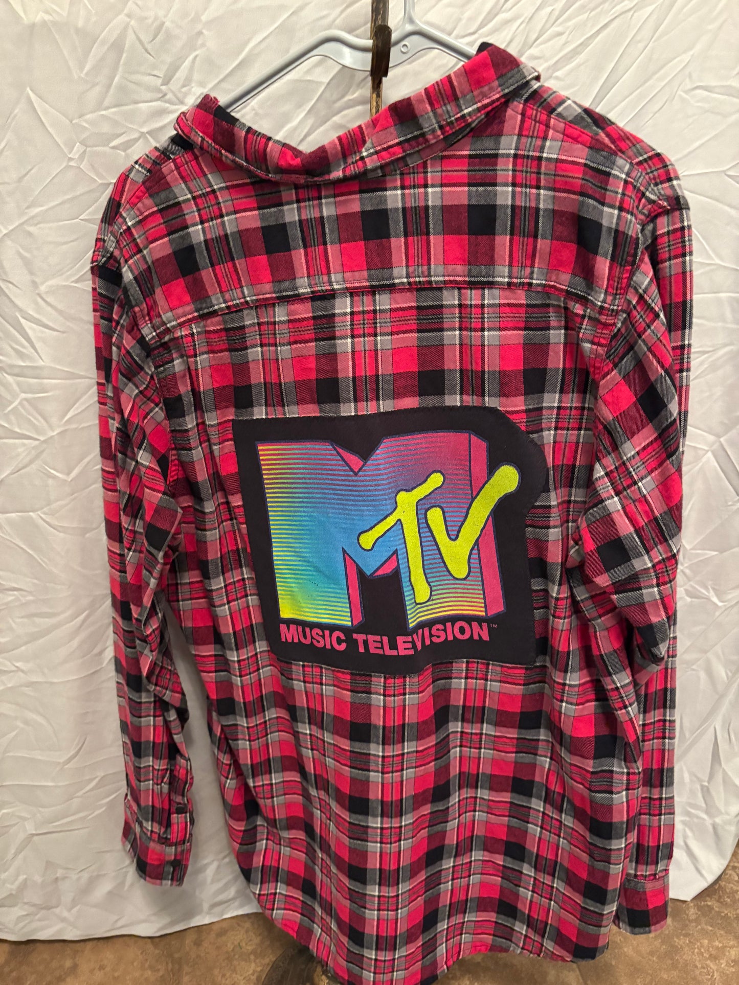 MTV pink Flannel 1X