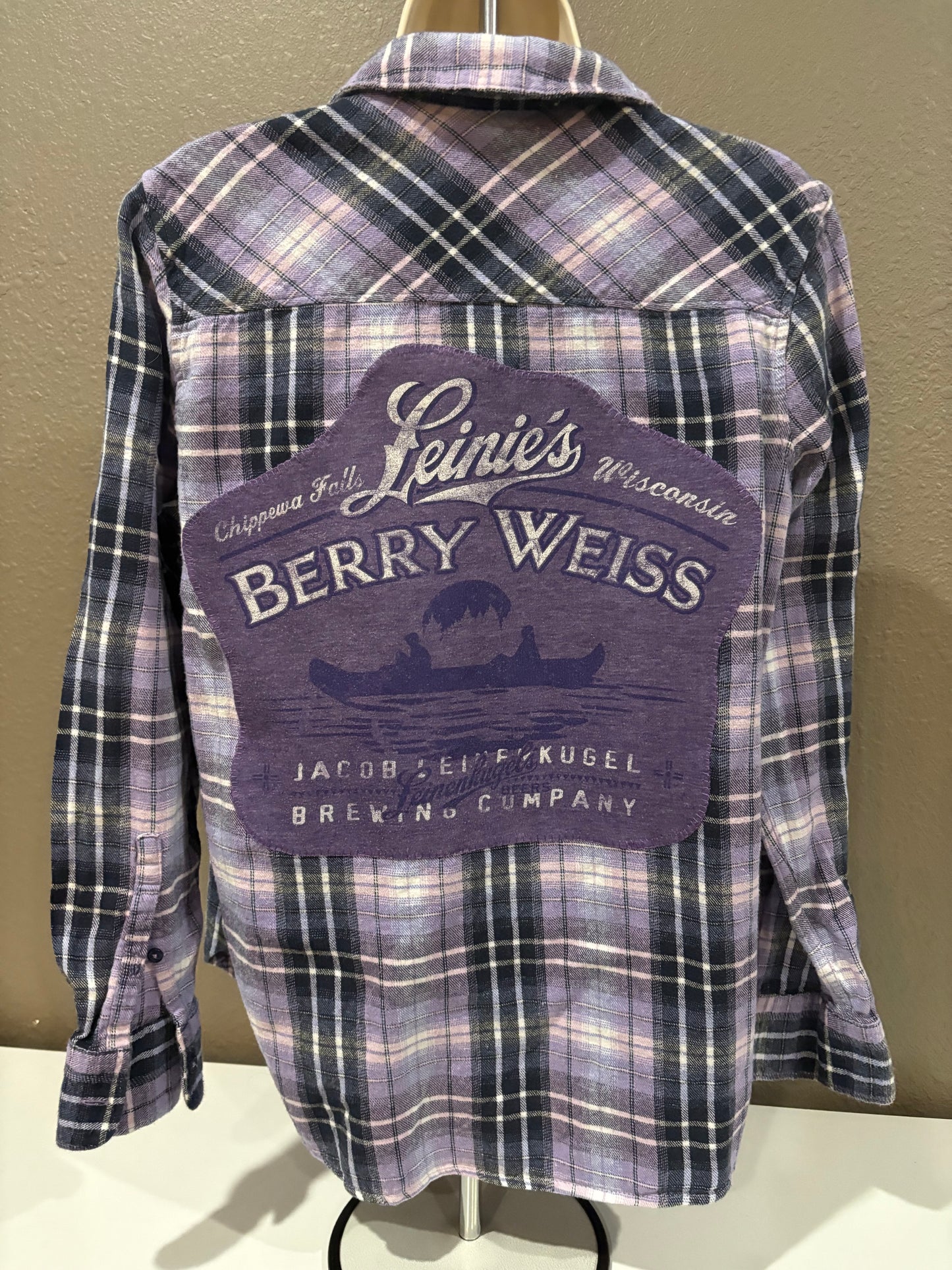 Leinie's Berry Weiss Flannel Purple Large