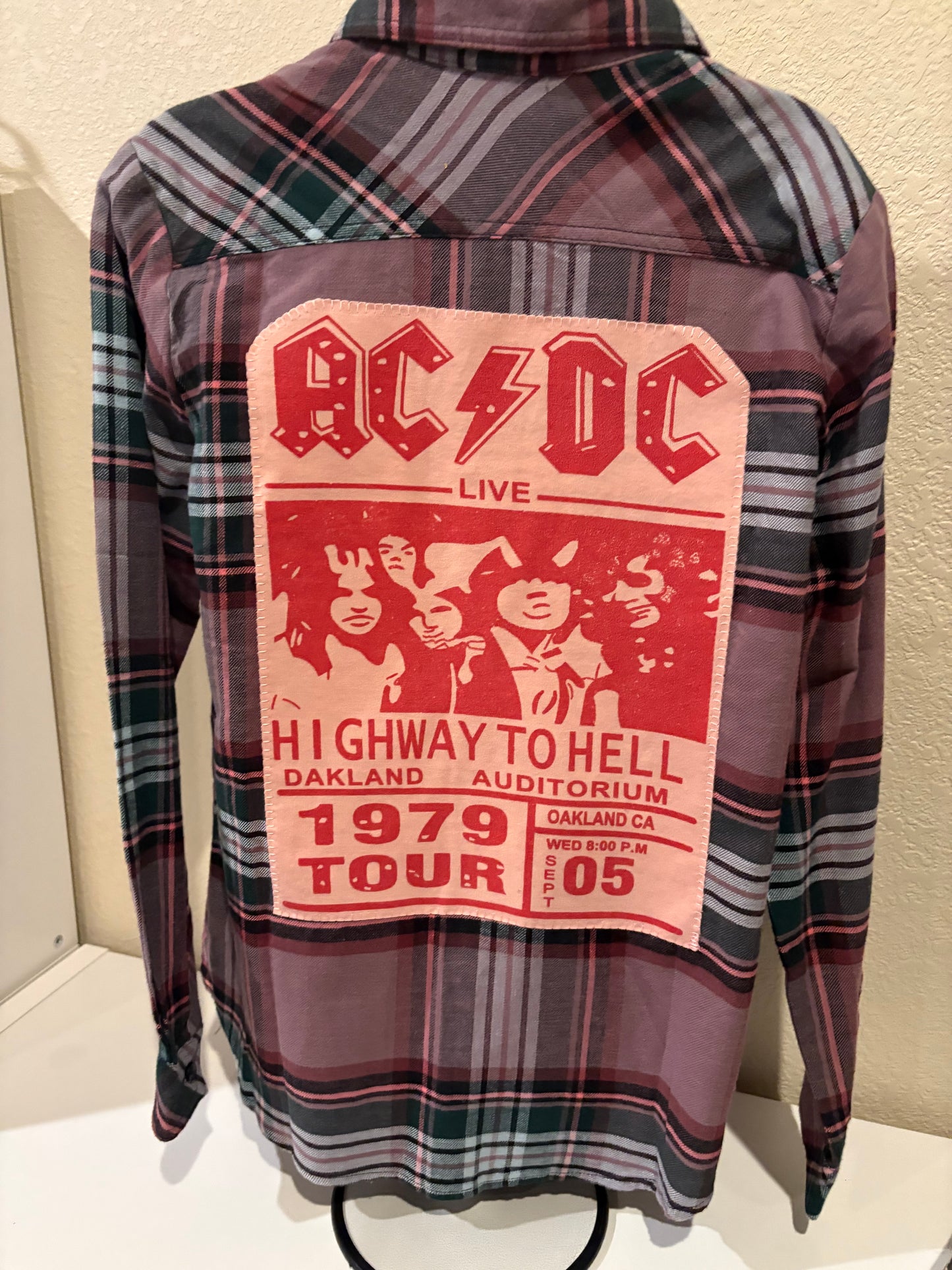 Peach AC/DC flannel Small