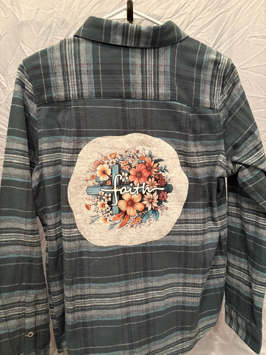 Faith Flannel green medium