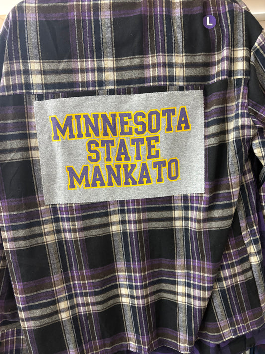 Minnesota State Mavericks Flannel Women's oversized L
