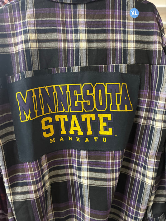 Minnesota State Mavericks Flannel Women's oversized XL
