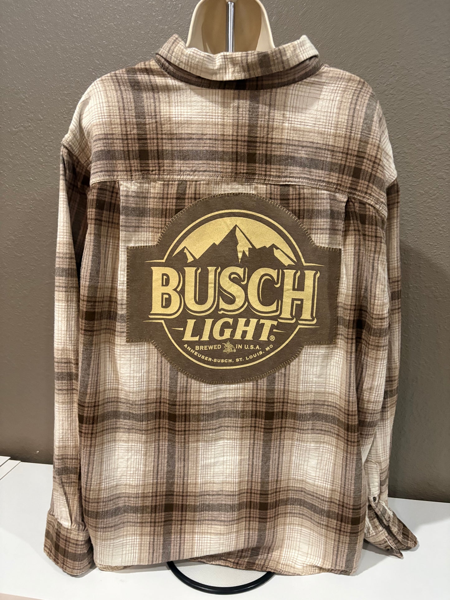 Busch light tan 2X