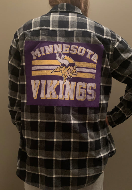 Vintage Flannel - Vikings black and white